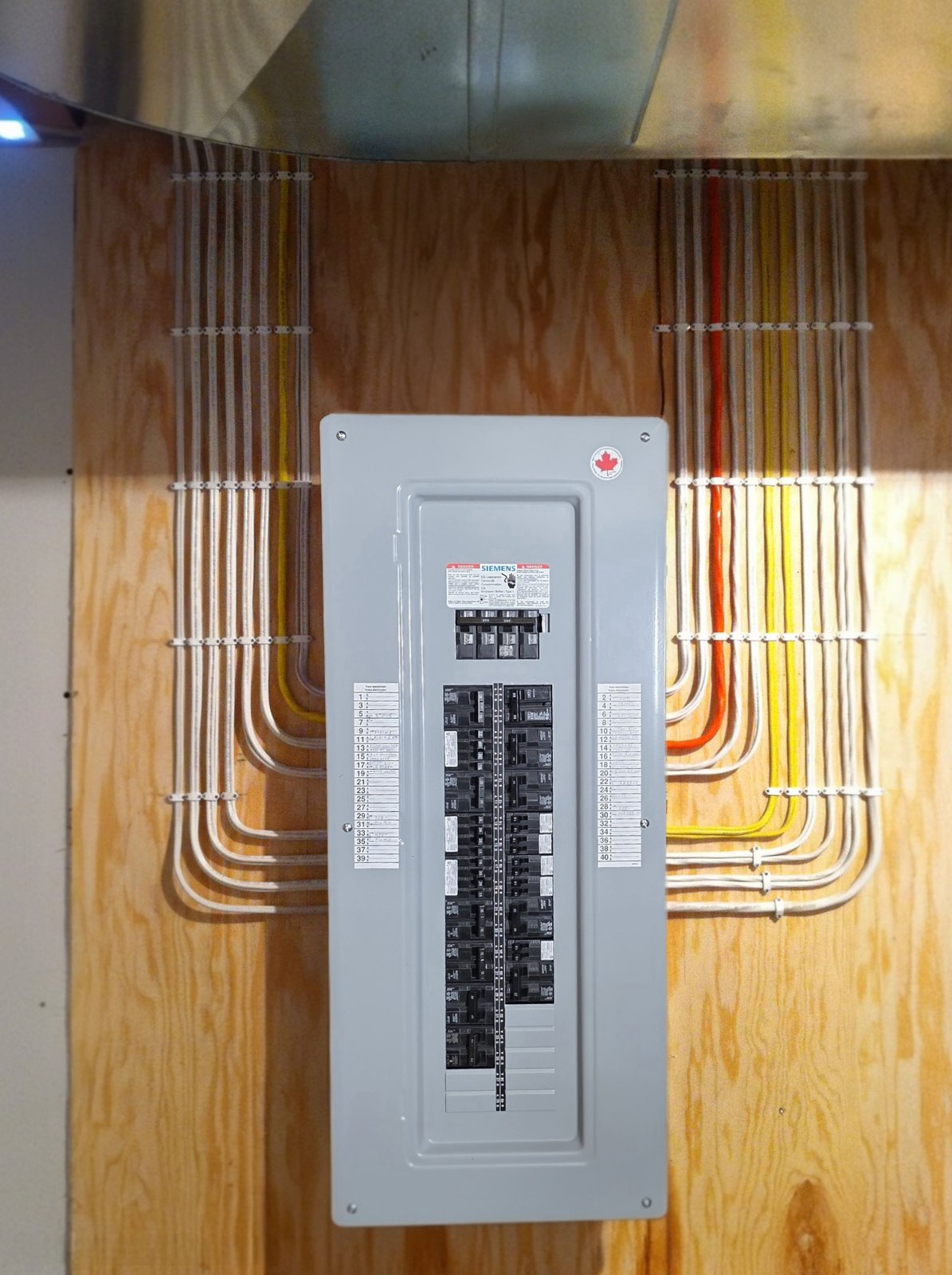 200A residential electrical panel cleanly installed after upgrade