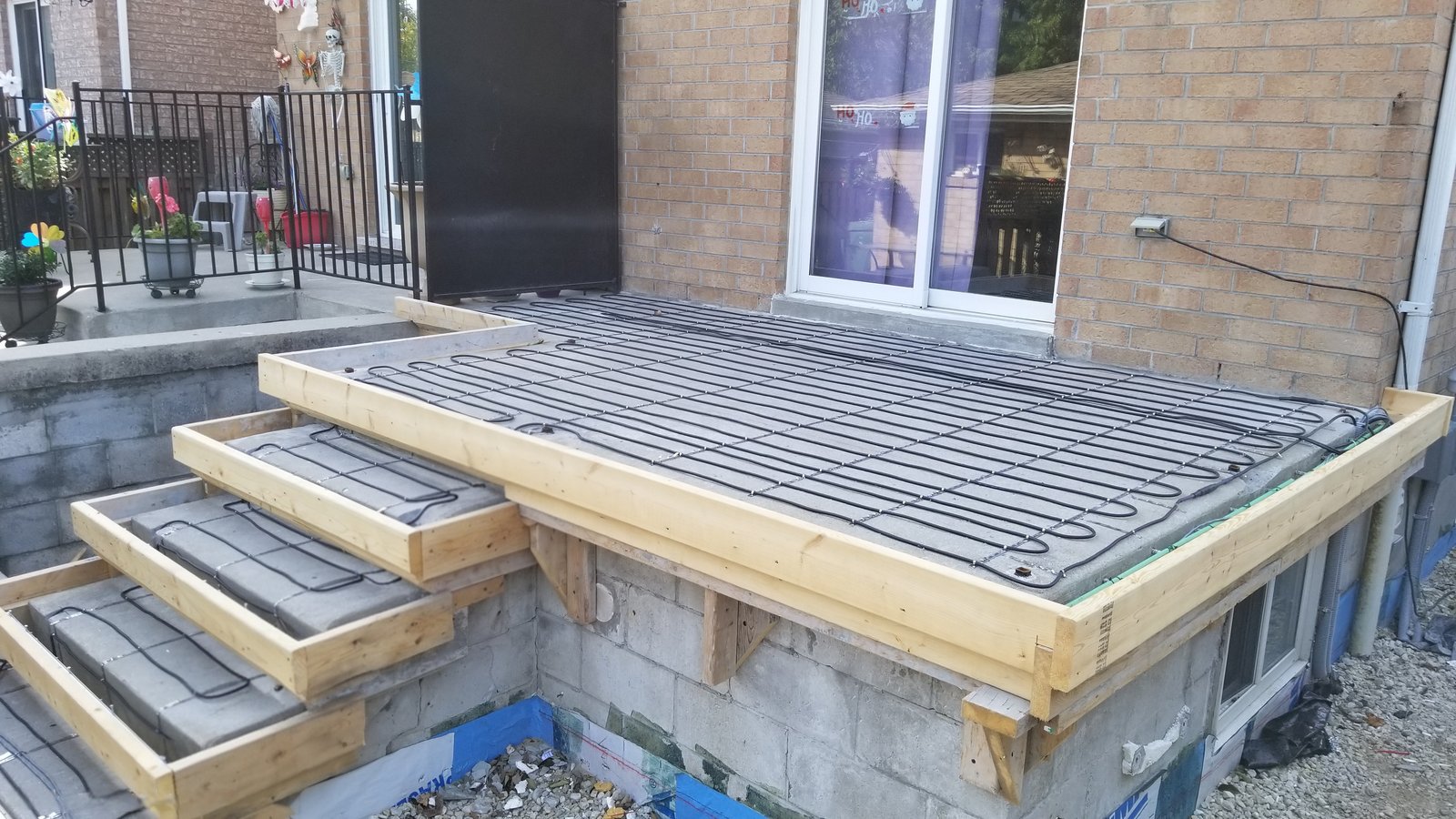 Backyard snowmelt electrical installation